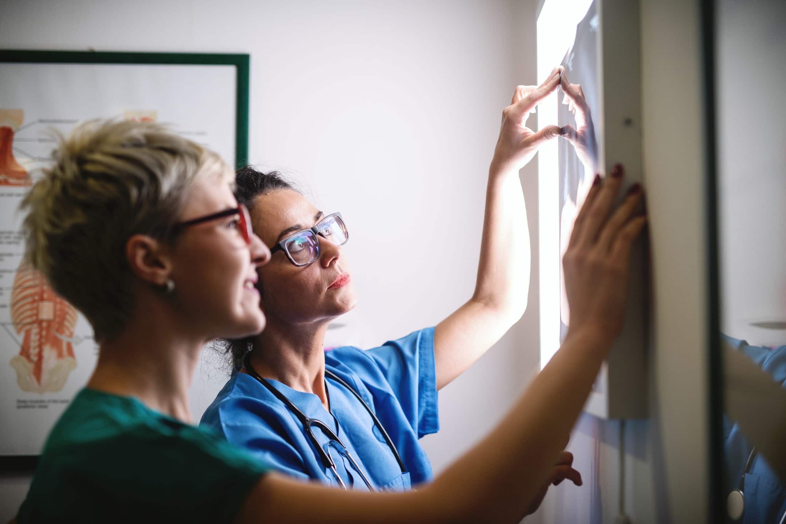 Smarter time & attendance tracking in Healthcare: Staying compliant, supporting staff, and controlling costs